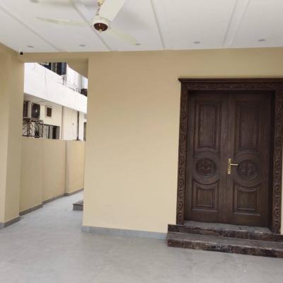 For Rent 1 Kanal House In DHA Phase 3 Lahore Near Macdonald-12