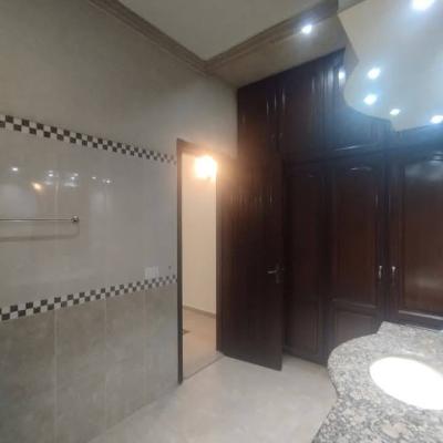 Beautiful Upper Portion 1 Kanal DHA Phase 4 Lahore-7