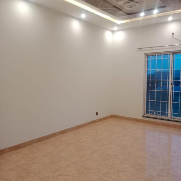 Reasonable Rent DHA 7 Lahore 1 Kanal Upper Portion For Rent-12