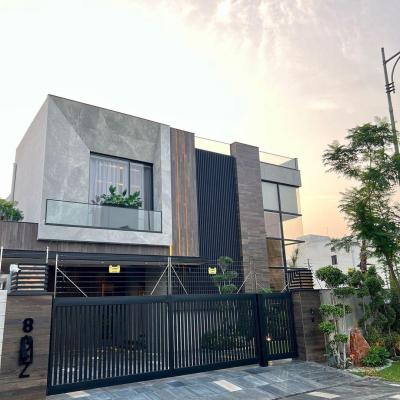 Touring a Most beautiful & Luxurious Modern House for Sale in Phase 7 DHA Lahore.